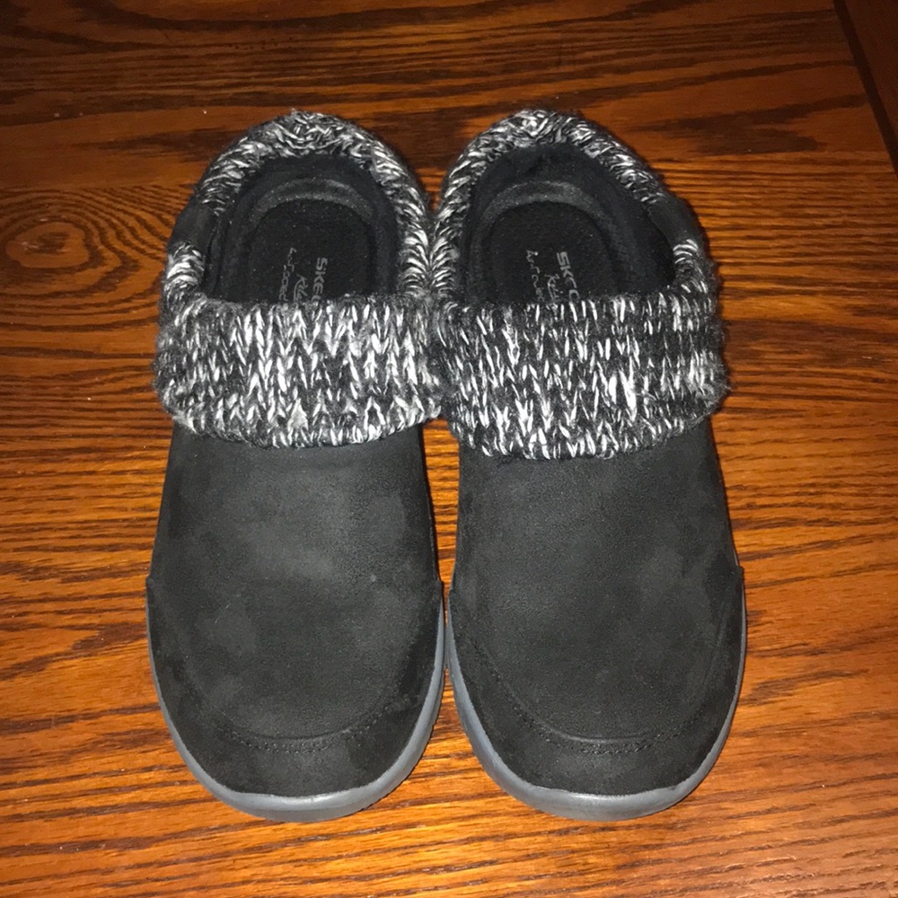 Women’s Black Suede Skechers Air Cooled Memory Foam Slipper Mules Size 8